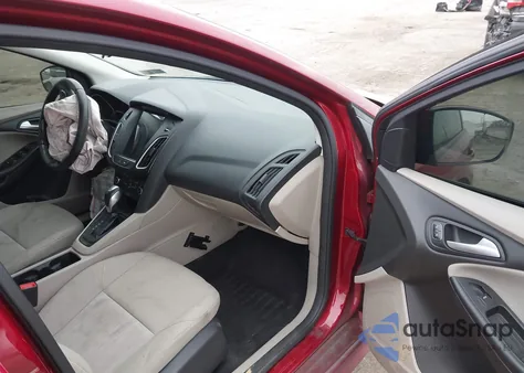 2015 Ford Focus Se из США, поврежденный, VIN 1FADP3F2XFL381389